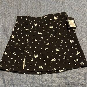 Art Class Kids Black Slater Skirt with White Floral Pattern L (10/12) NWT